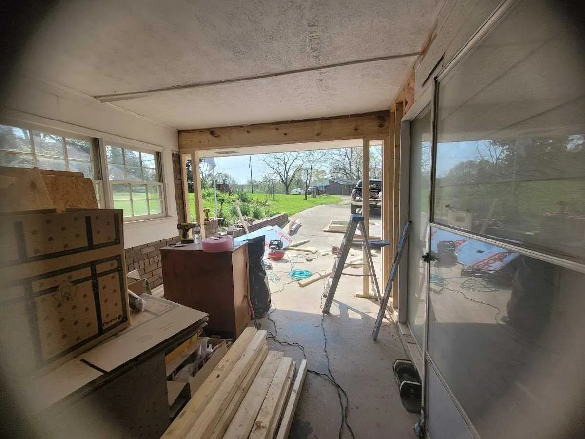 Air movers and dehumidifier for Water Mitigation Services in Kearns